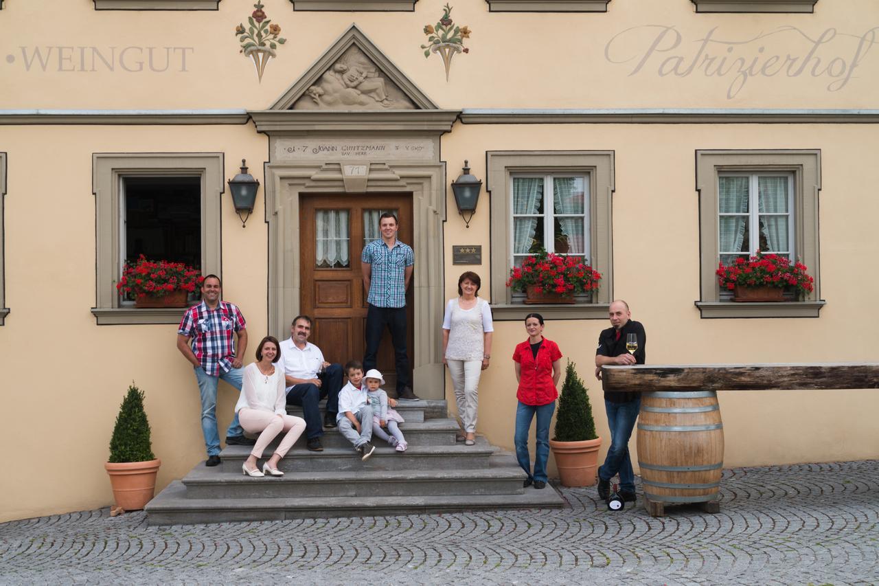 Der Patrizierhof - Weingut Gasthof Hotel - Familie Grebner Grosslangheim Esterno foto
